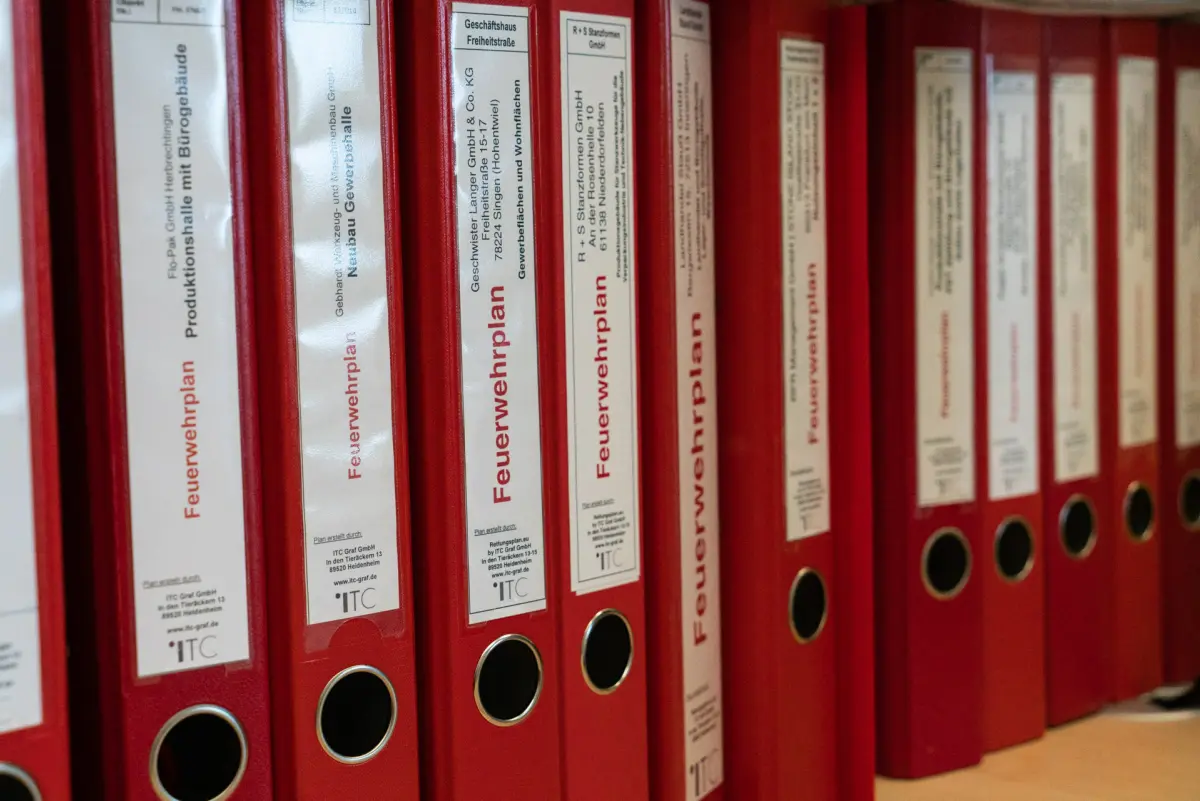 Was muss ein Feuerwehrplan nach DIN 14095 beinhalten?