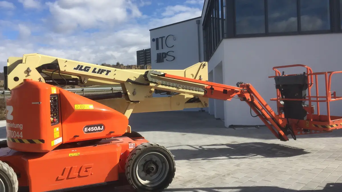 Befähigte Person zur Prüfung von Hubarbeitsbühnen und Hebebühnen – Befähigte Personen bei ITC Graf