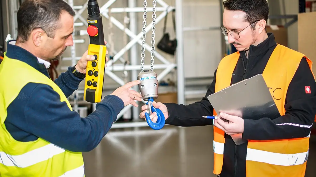 ITC Thema des Monats bild für 2025 November | Lastaufnahmemittel für den Kranbetrieb