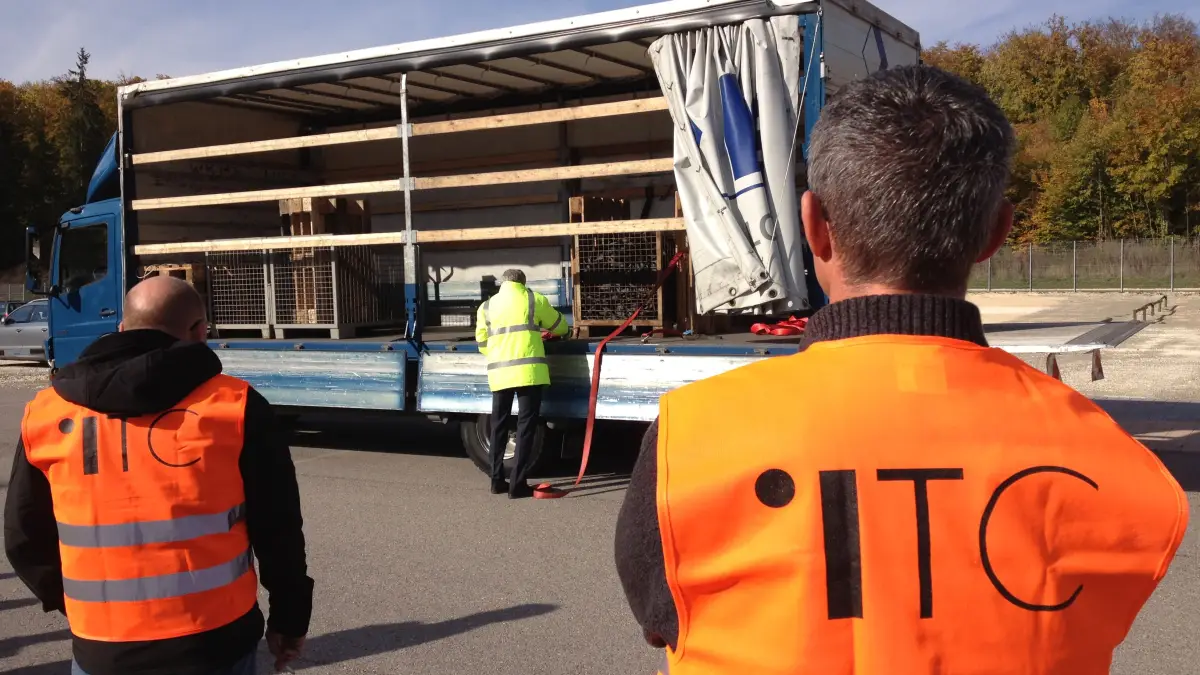 Ladungssicherung Unterweisung – Unterweisung bei ITC Graf